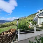 Villa Deloik Ante\'S Hill House