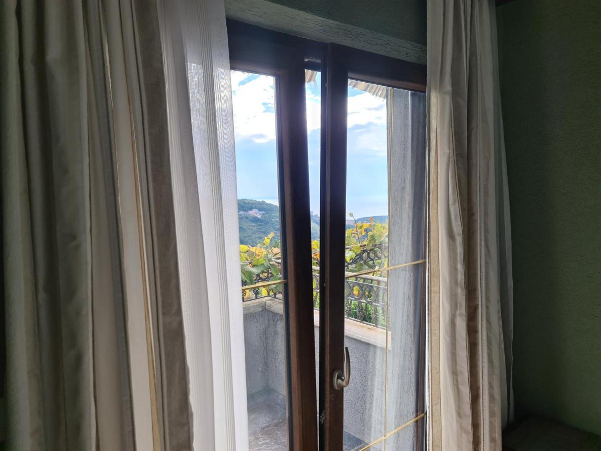 Gasthof Deloik Ante's Hill House