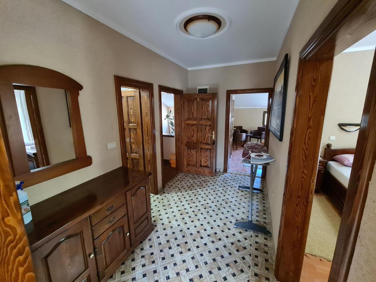 Deloik Ante's Hill House * Budva